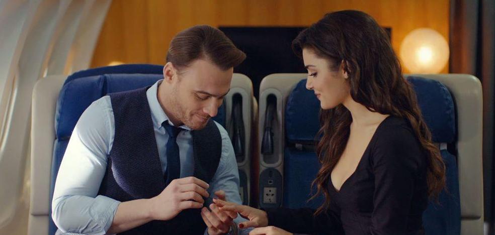 Ultima Notizia Su Hande Ercel E Kerem Bursin